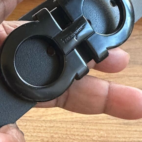 Salvatore Fareagamo Black Leather Men’s Belt 48W - Picture 4 of 8